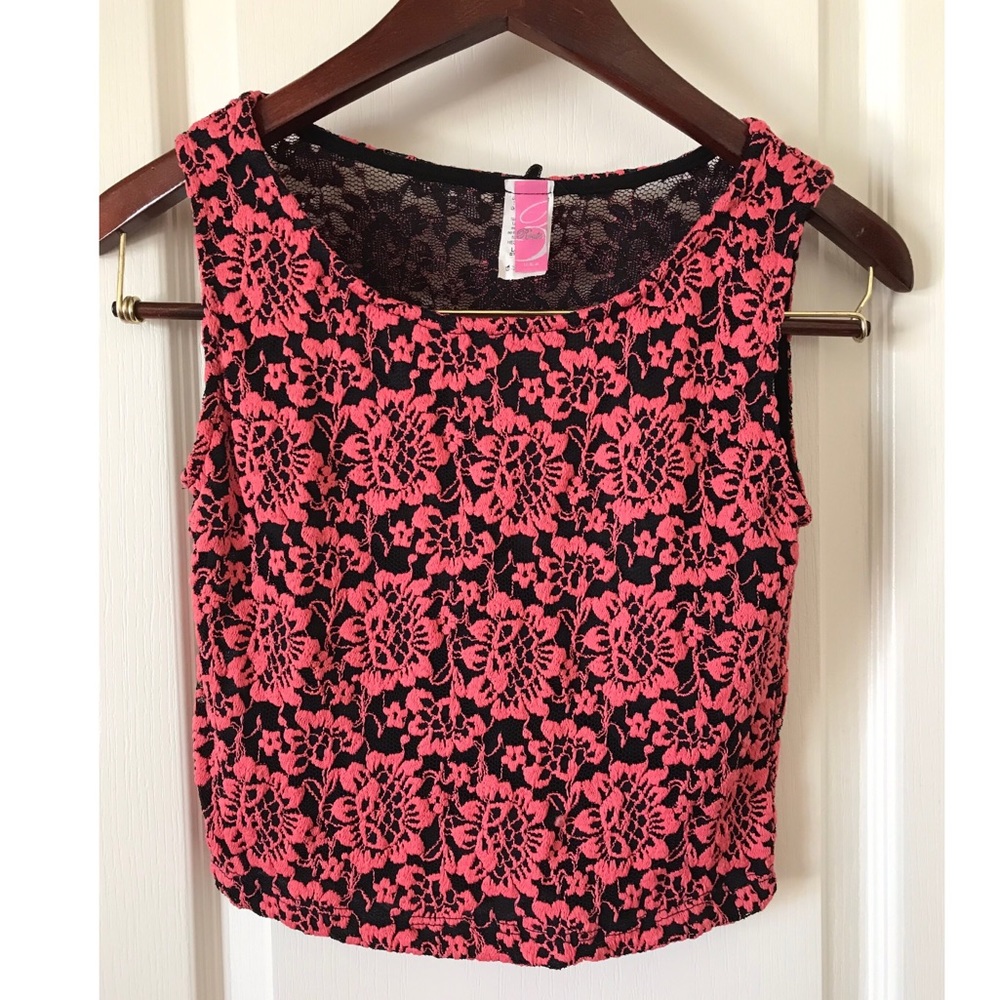 Cropped Tank Top